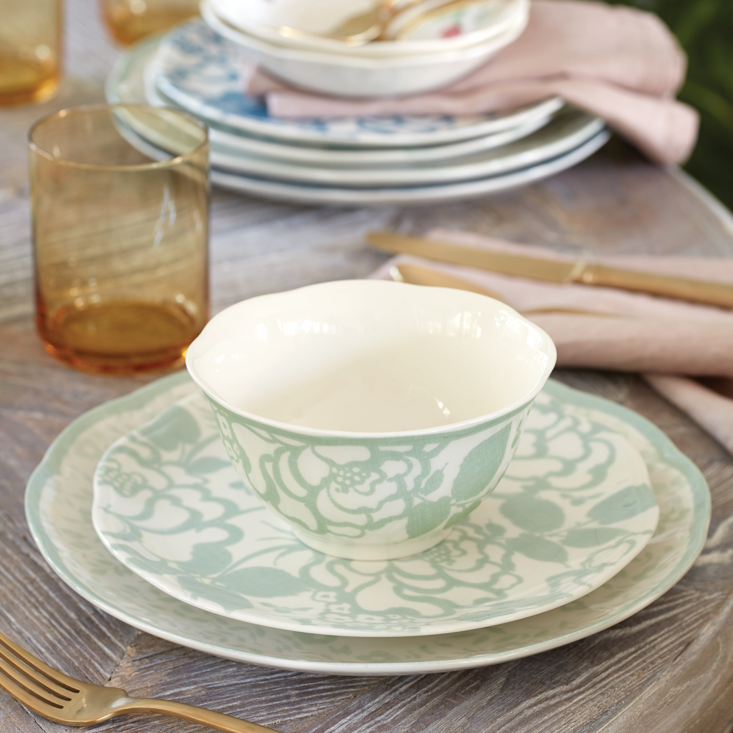 Sage Green Floral Scalloped Dinnerware Set, 12-Piece - Image 3