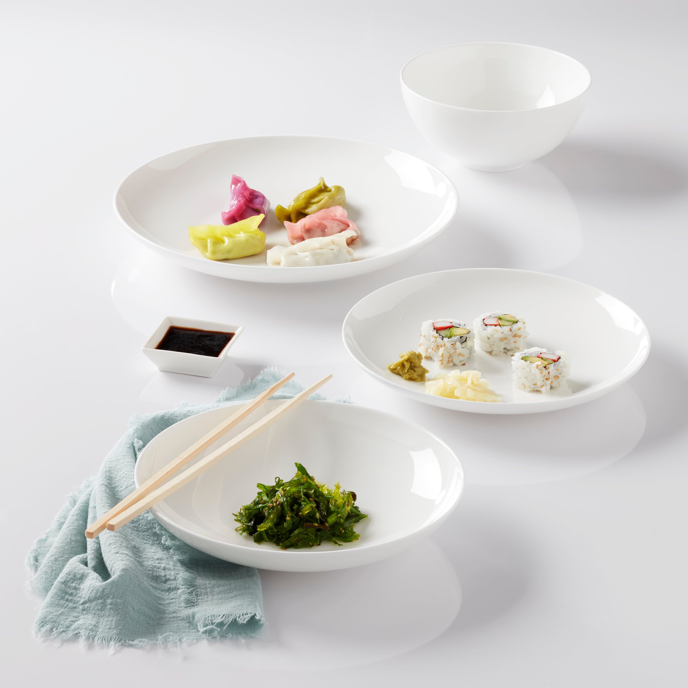 White Bone China Coupe Dinnerware Set, 16-Piece - Image 6