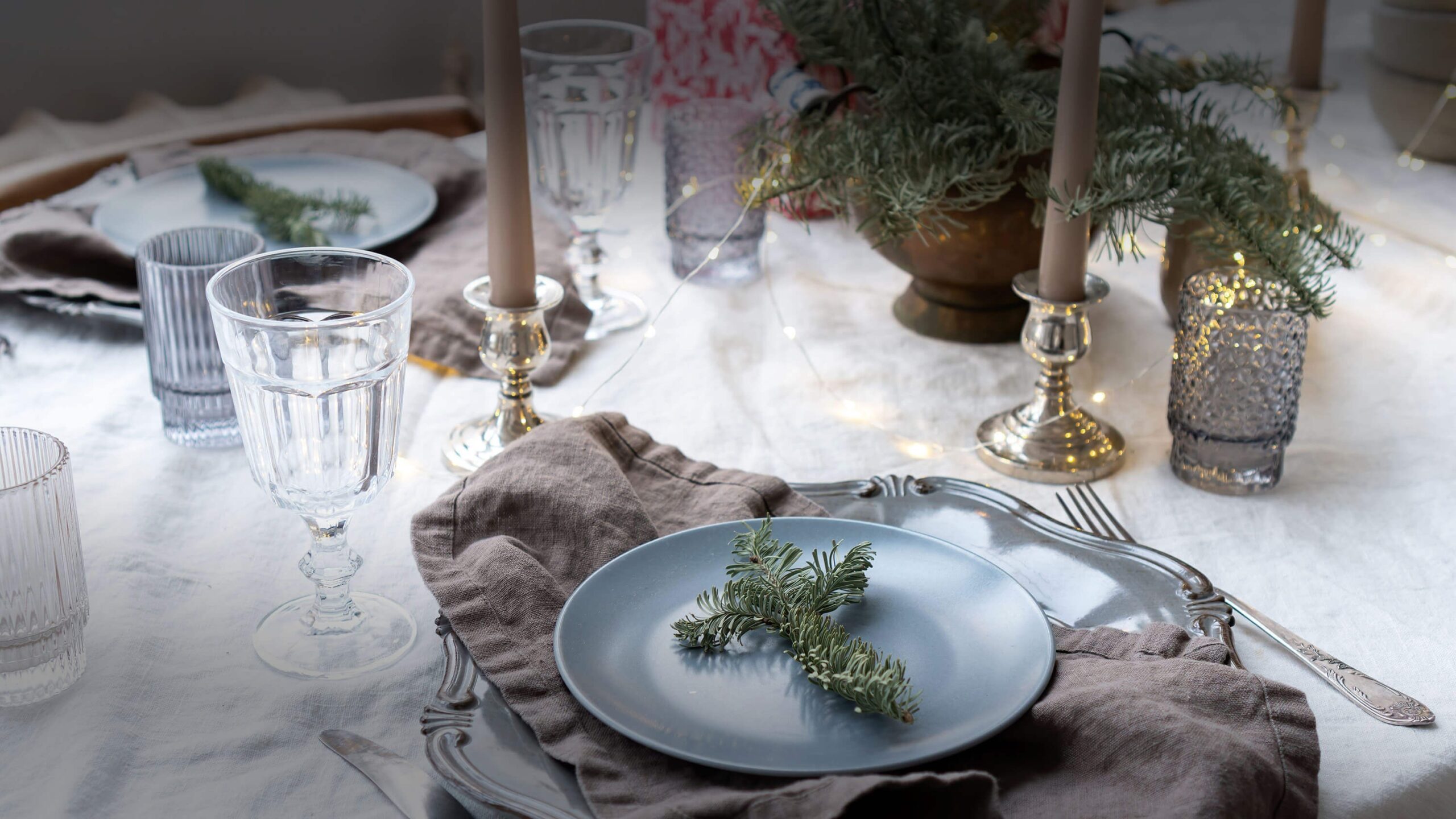 Dorqami tableware arranged for an elegant dining table